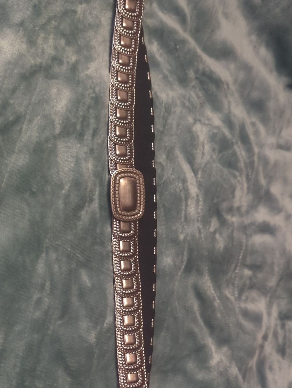 26-Women's metal elastic Belt with Silver Buckle. Small size. Pre-loved.